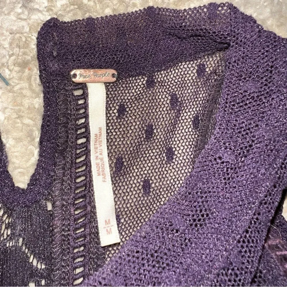 Free People size M Elegant Lace Sleeveless Top - Purple
